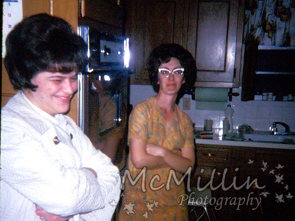 1971 Old Slides 045 Sharon and Mom