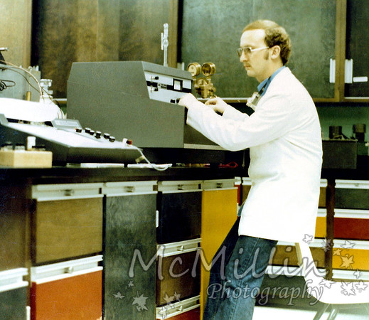 1977 Rick in Lab on GC