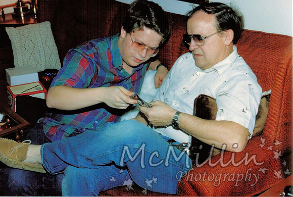 1984ish Dad and David at Christmas