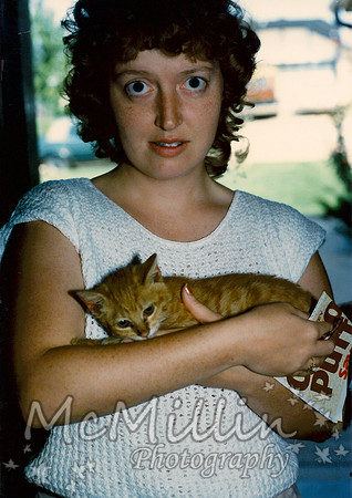 1985 Deena with cat