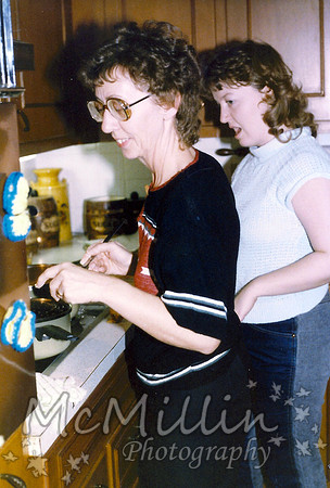1985 mom with Deena
